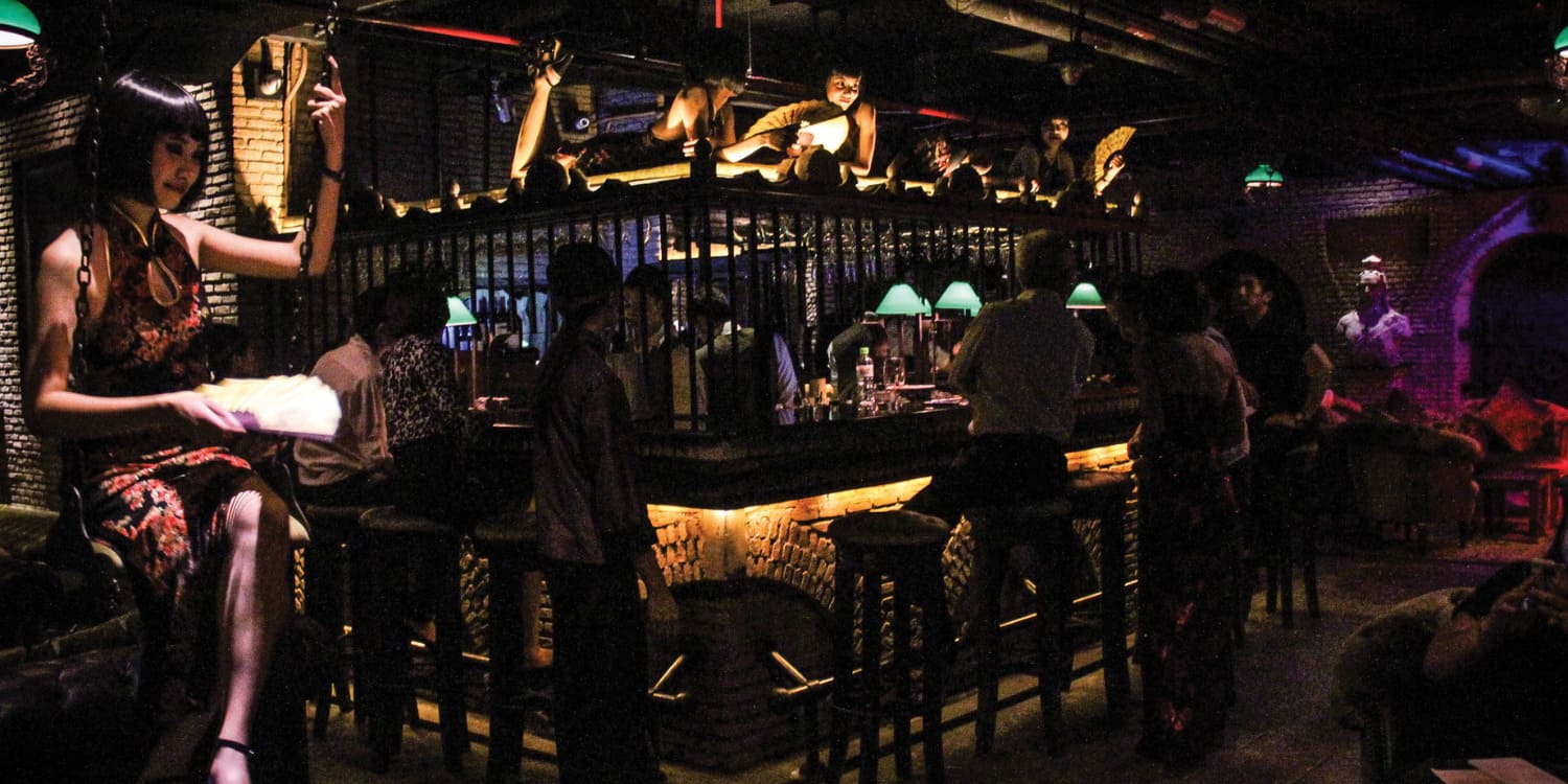 Maggie Choo's Bar