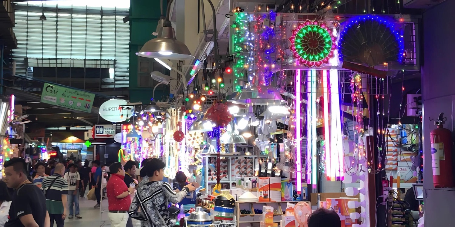 Khlong Thom Market