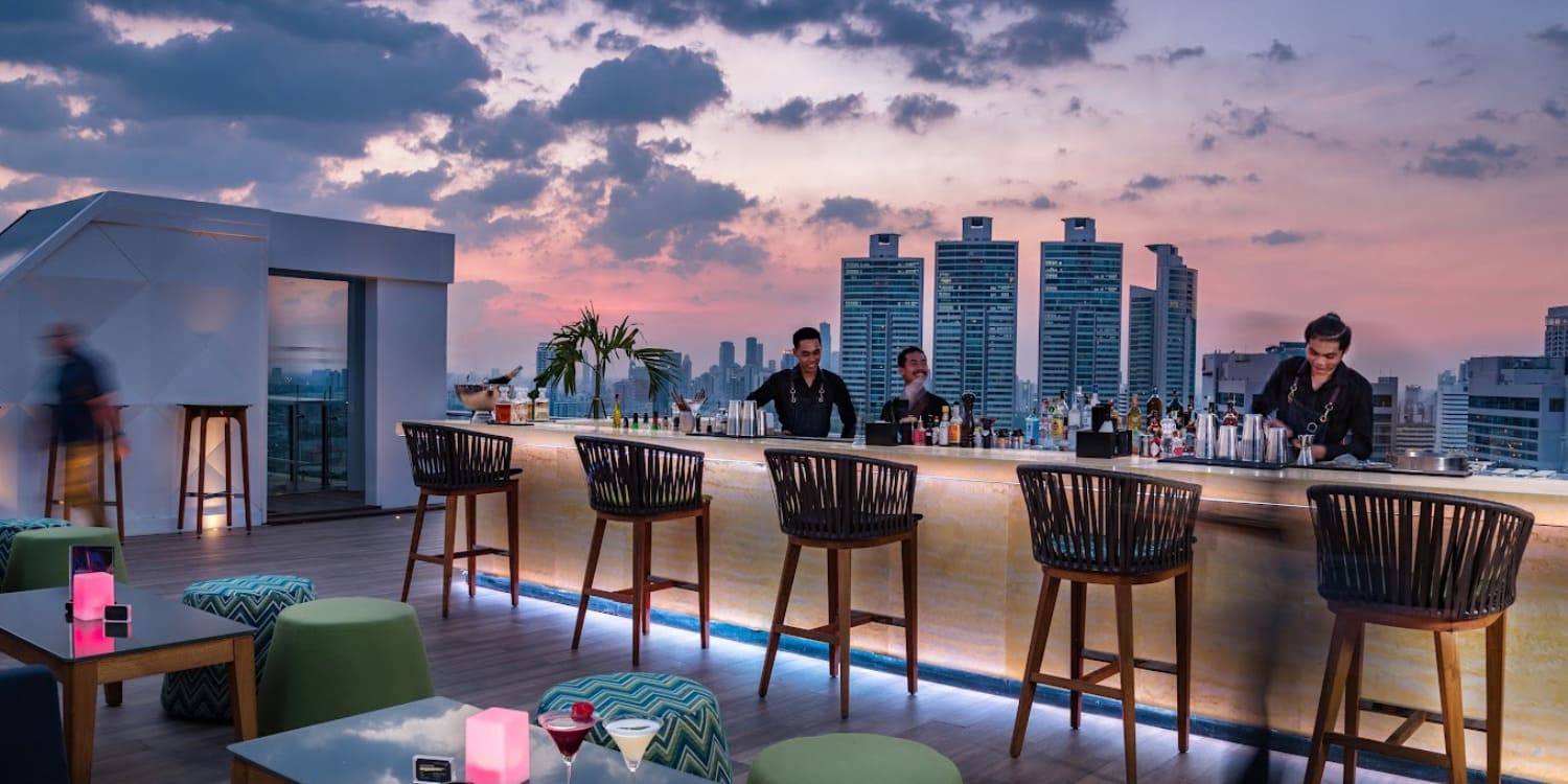 Vanilla Rooftop Bar