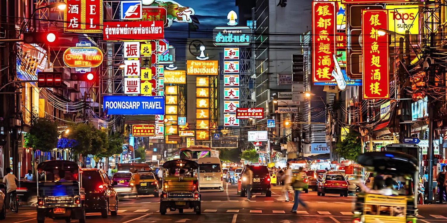 Yaowarat Street (Chinatown)